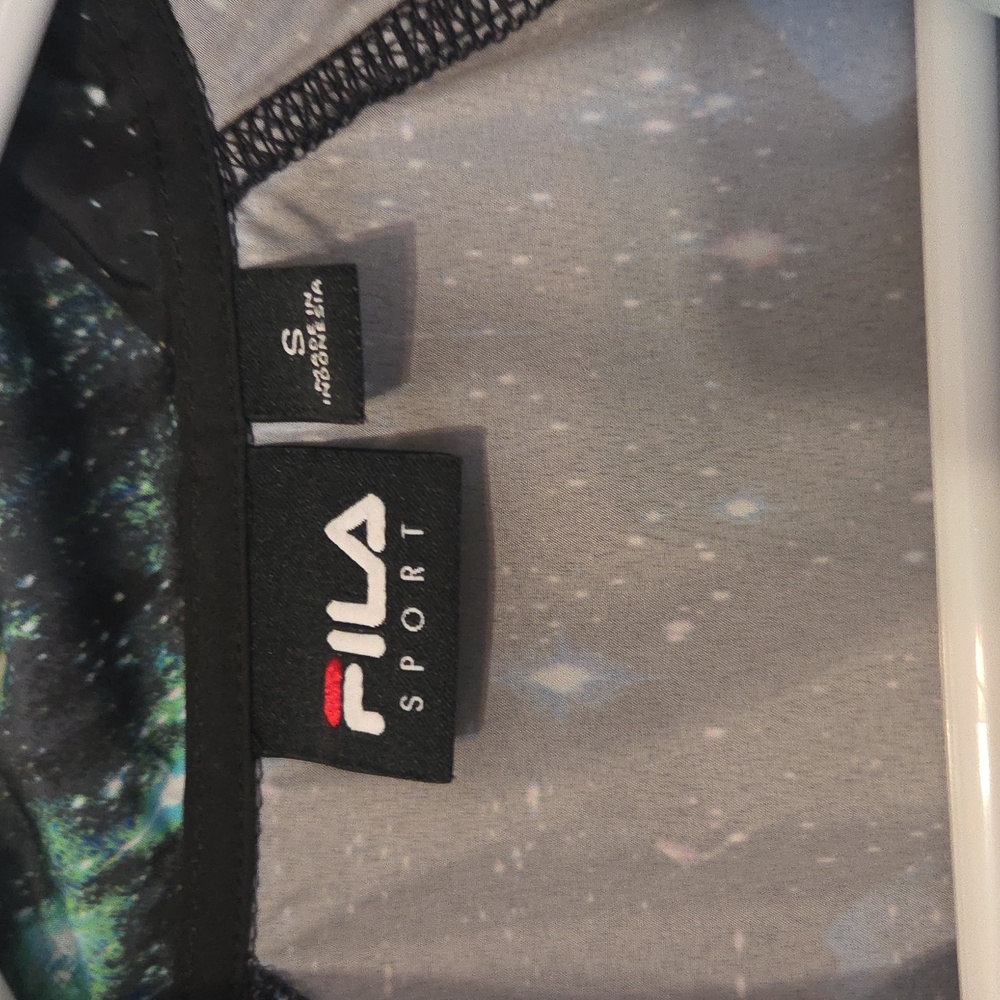 2/$15 Fila Galaxy Pull-over Jacket (S) - Picture 5 of 6